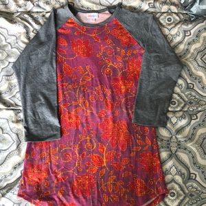 Lularoe Small Floral Randy tee